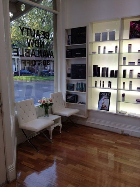 Illuminati Hair & Beauty - Hairdresser Find 4