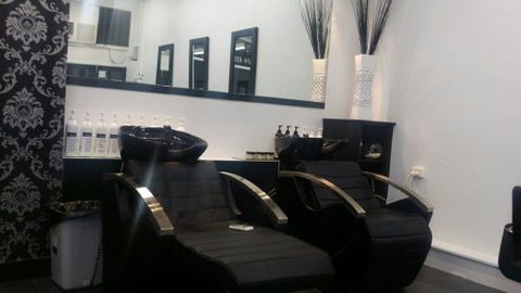 134 L'amour Hair And Beauty - Hairdresser Find 0