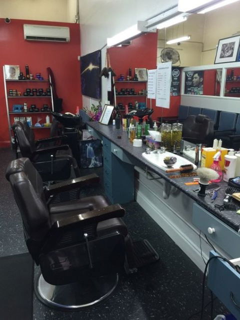 Zig Zag Hairdresser - Hairdresser Find 1