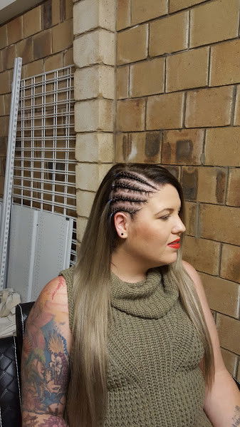 RAVM'S HAIR - Hairdresser Find 9