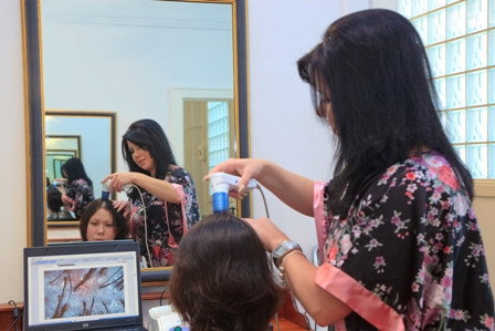 Absolique Hair Health Clinic - Hairdresser Find 0