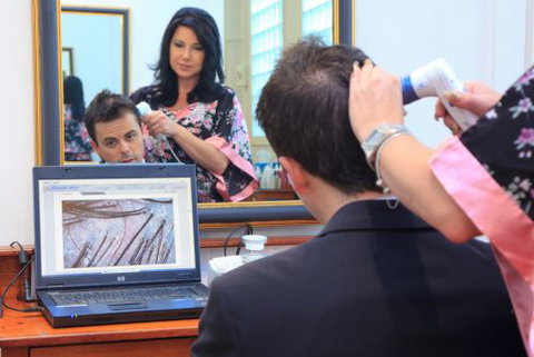 Absolique Hair Health Clinic - Hairdresser Find 1