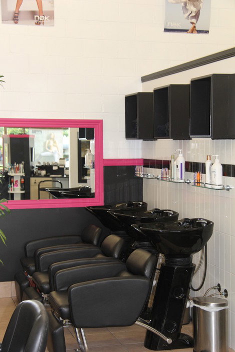 Tangles Hair Design | Hair Salon | Hairdressing - Hairdresser Find 2