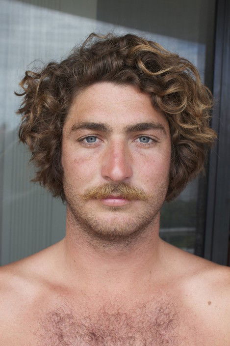 Chin Hair - Hairdresser Find 5