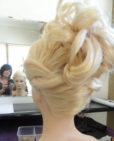 Hair At Home. - Hairdresser Find 3