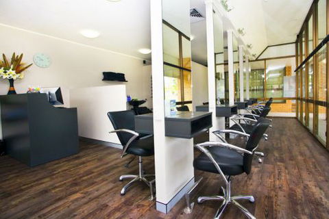 Hairz Rock - Hairdresser Find 0