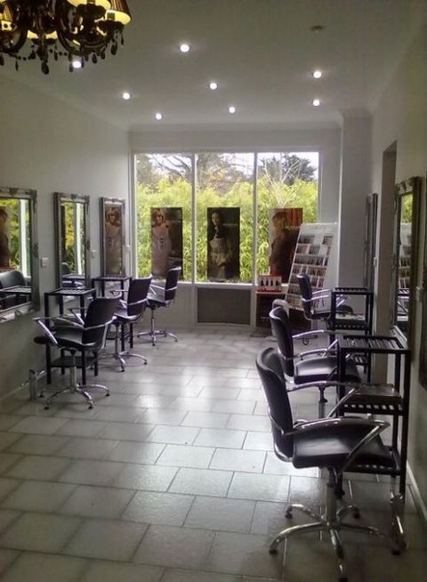 Above & Beyond In Hair Excellence - Hairdresser Find 0