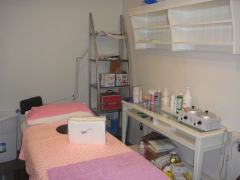 Candy Hair Body Shop - Hairdresser Find 6