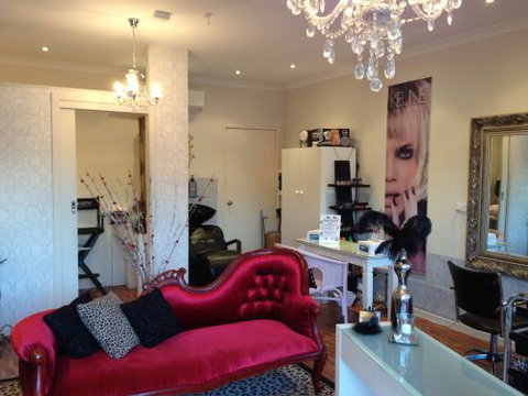 Hair Island - Hairdresser Find 1