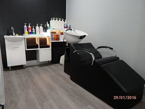 It's Personal Boutique Hair Lounge - Hairdresser Find 4