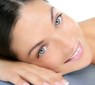 Daxas Hair And Beauty Salon - Hairdresser Find 2