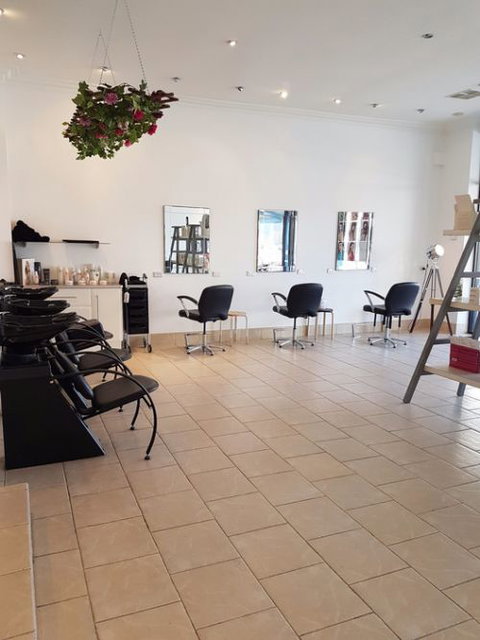 Harlow Hair Bar - Hairdresser Find 5