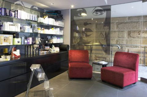 Star Hair & Beauty - Hairdresser Find 4