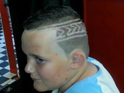 Jadda Kuttz - Barbershop - Hairdresser Find 9