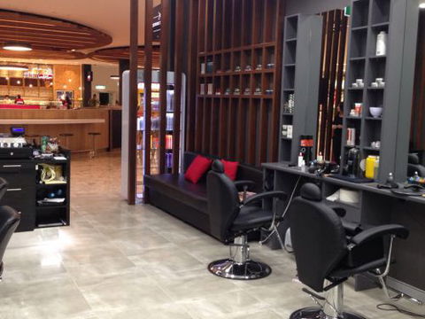 Scissors Taper Cut - Hairdresser Find 2