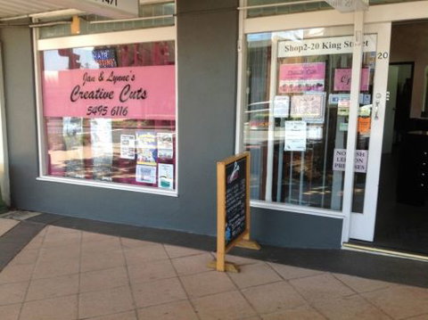 Jan & Lynnes Creative Cuts - Hairdresser Find 0