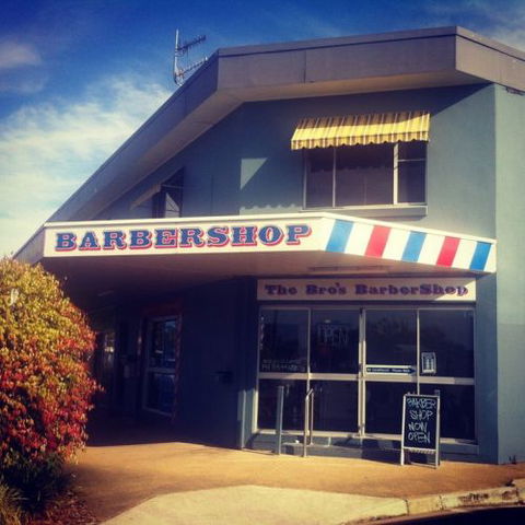 The Bro's Barbershop - Hairdresser Find 0