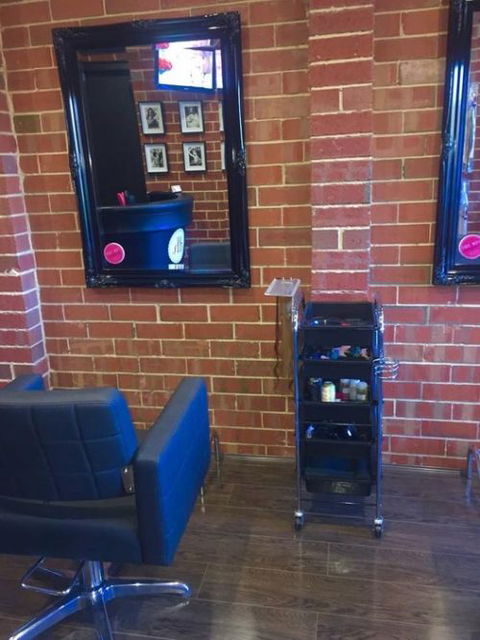 D'Angelo Hair Extensions - Hairdresser Find 3
